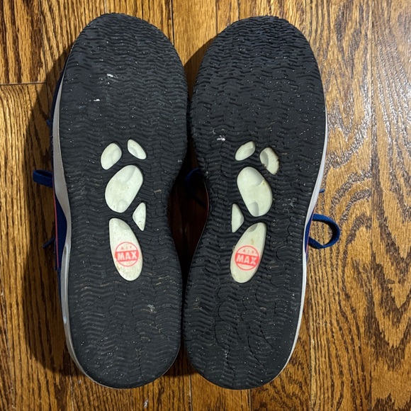 Nike Air Max Blue and Pink Sneakers - Picture 4 of 5